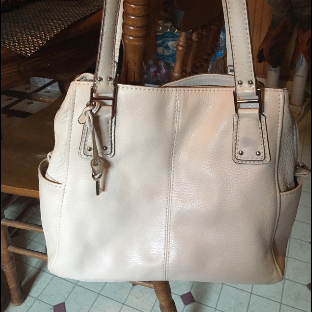 Fossil purse